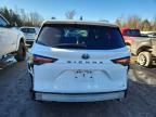 2022 Toyota Sienna le