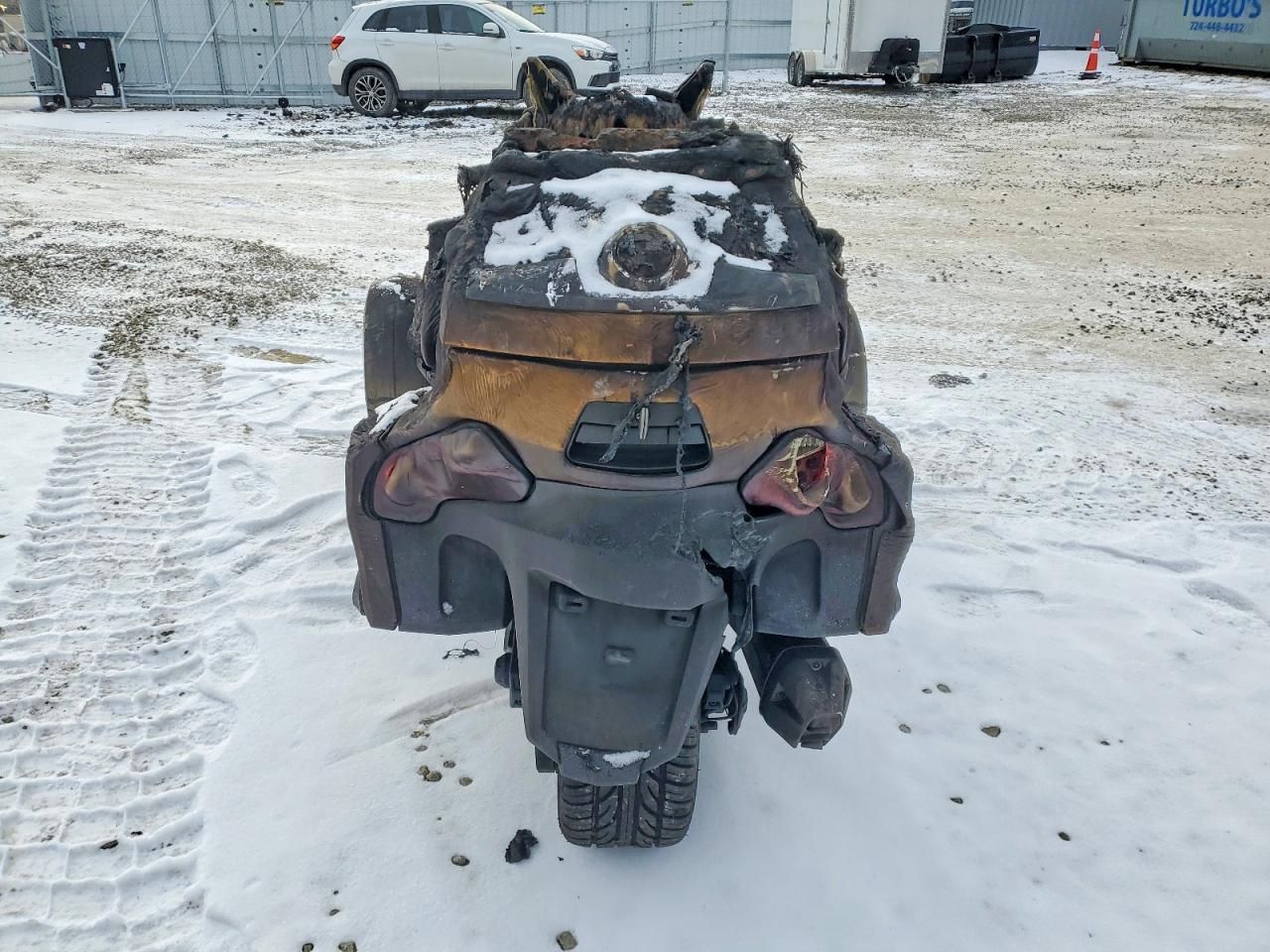 2011 Can-Am Spyder Roadster RT-LTD