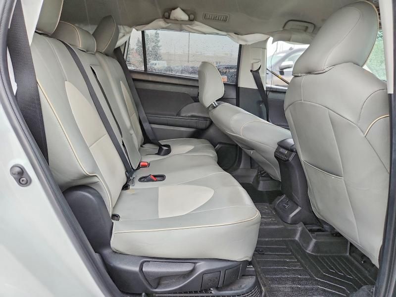 2022 Toyota Highlander Hybrid le