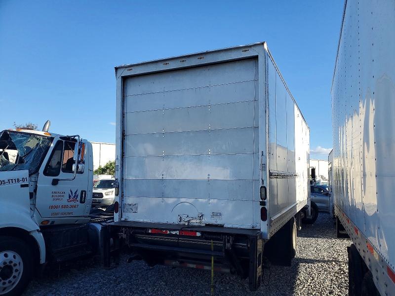 2013 Freightliner Business Class M2 BOX Truck