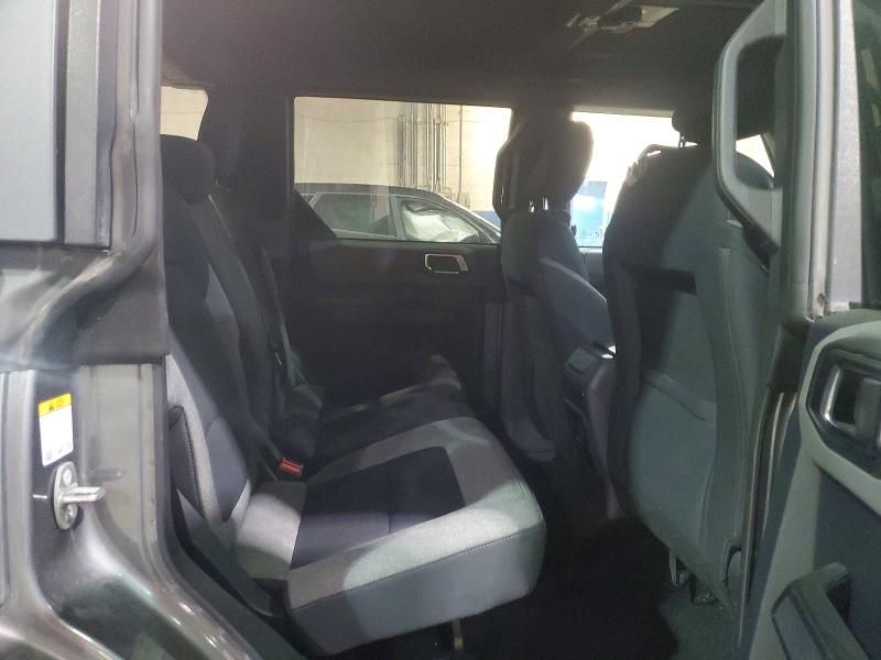 2021 Ford Bronco Base