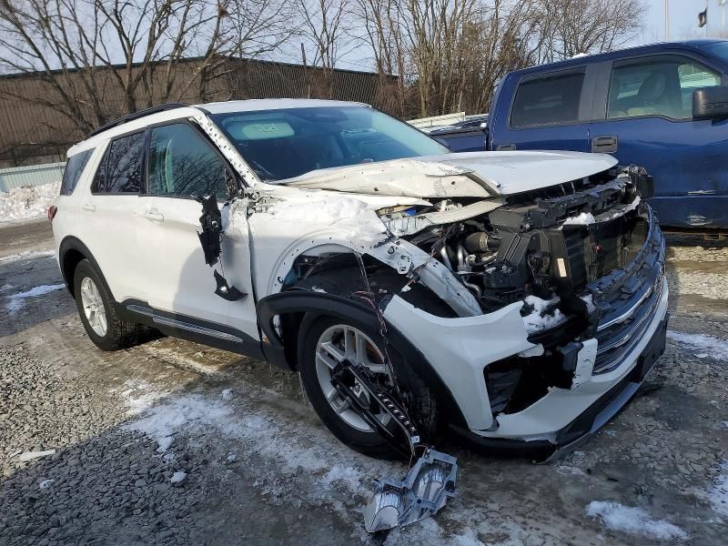 2025 Ford Explorer Active