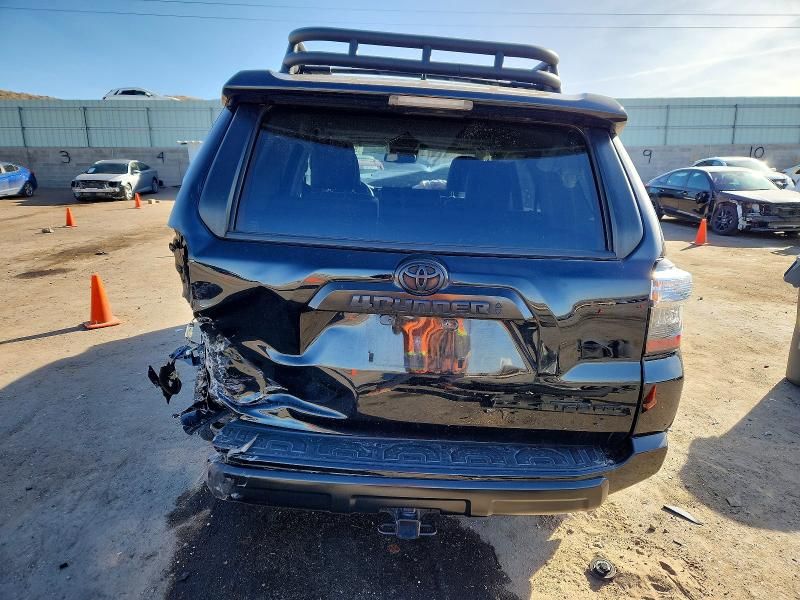 2023 Toyota 4runner se