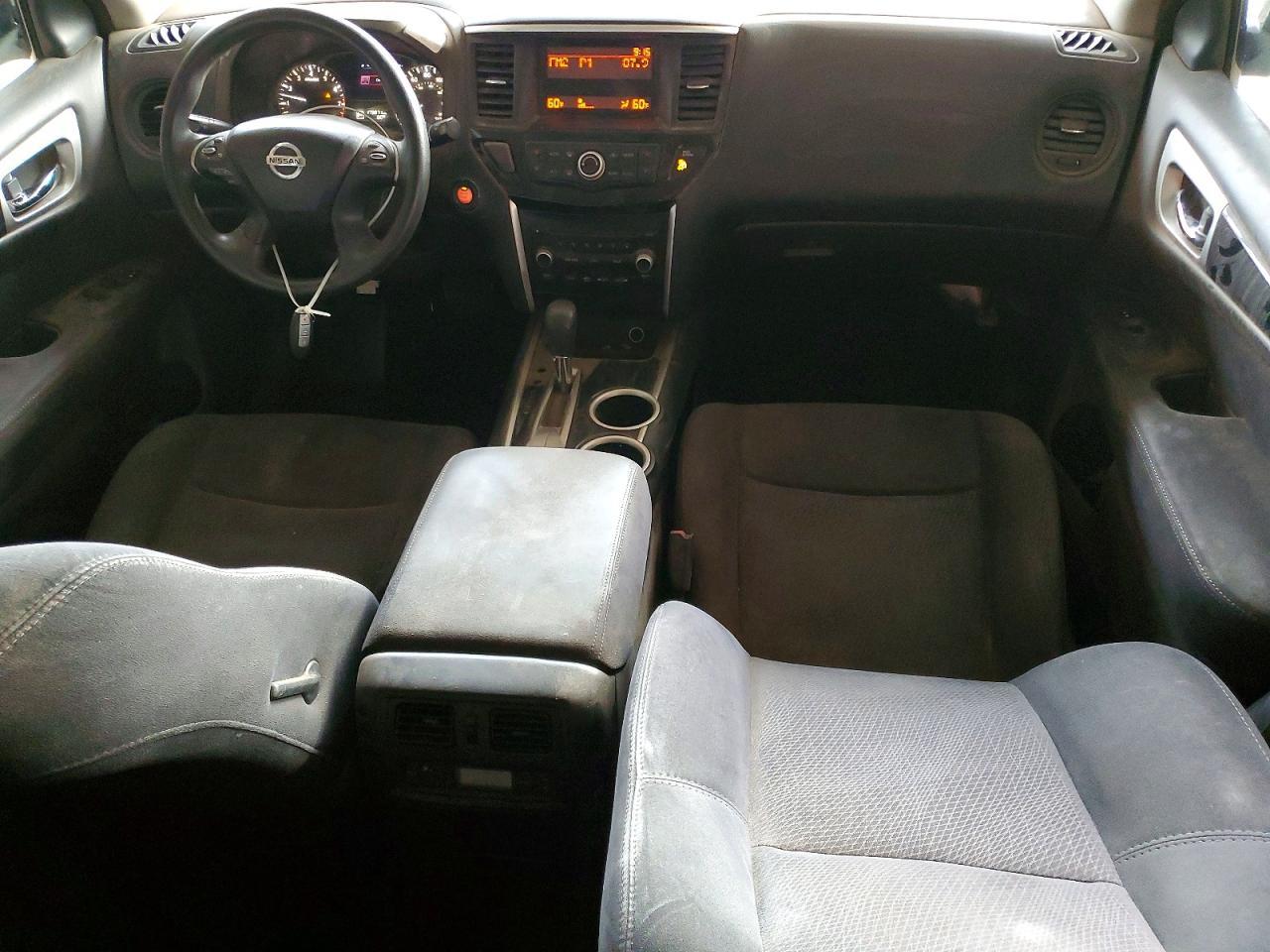 2014 Nissan Pathfinder s