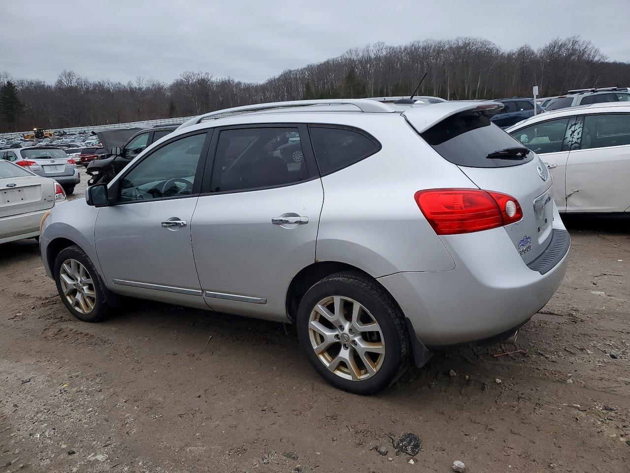 2011 Nissan Rogue s