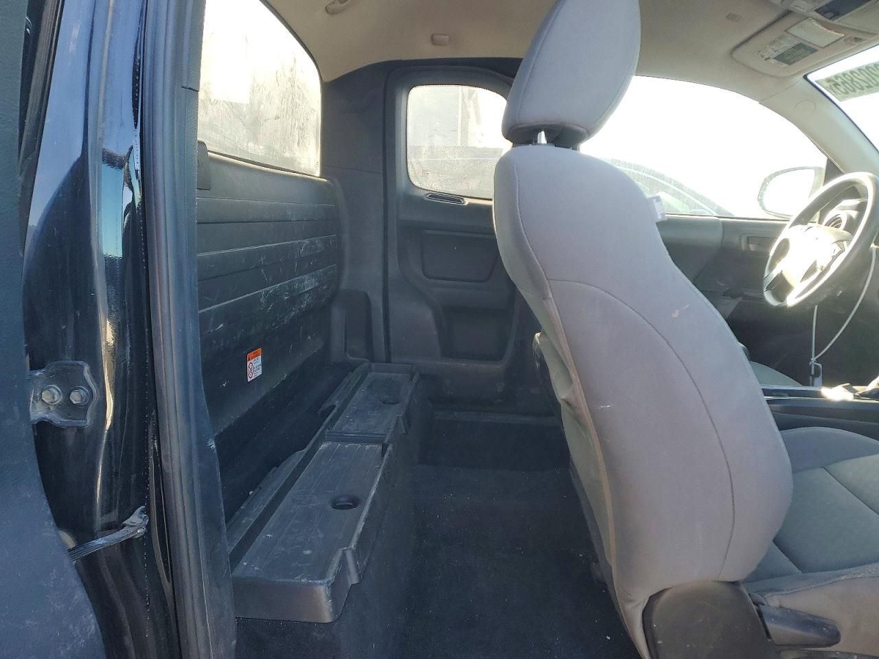 2020 Toyota Tacoma Access cab