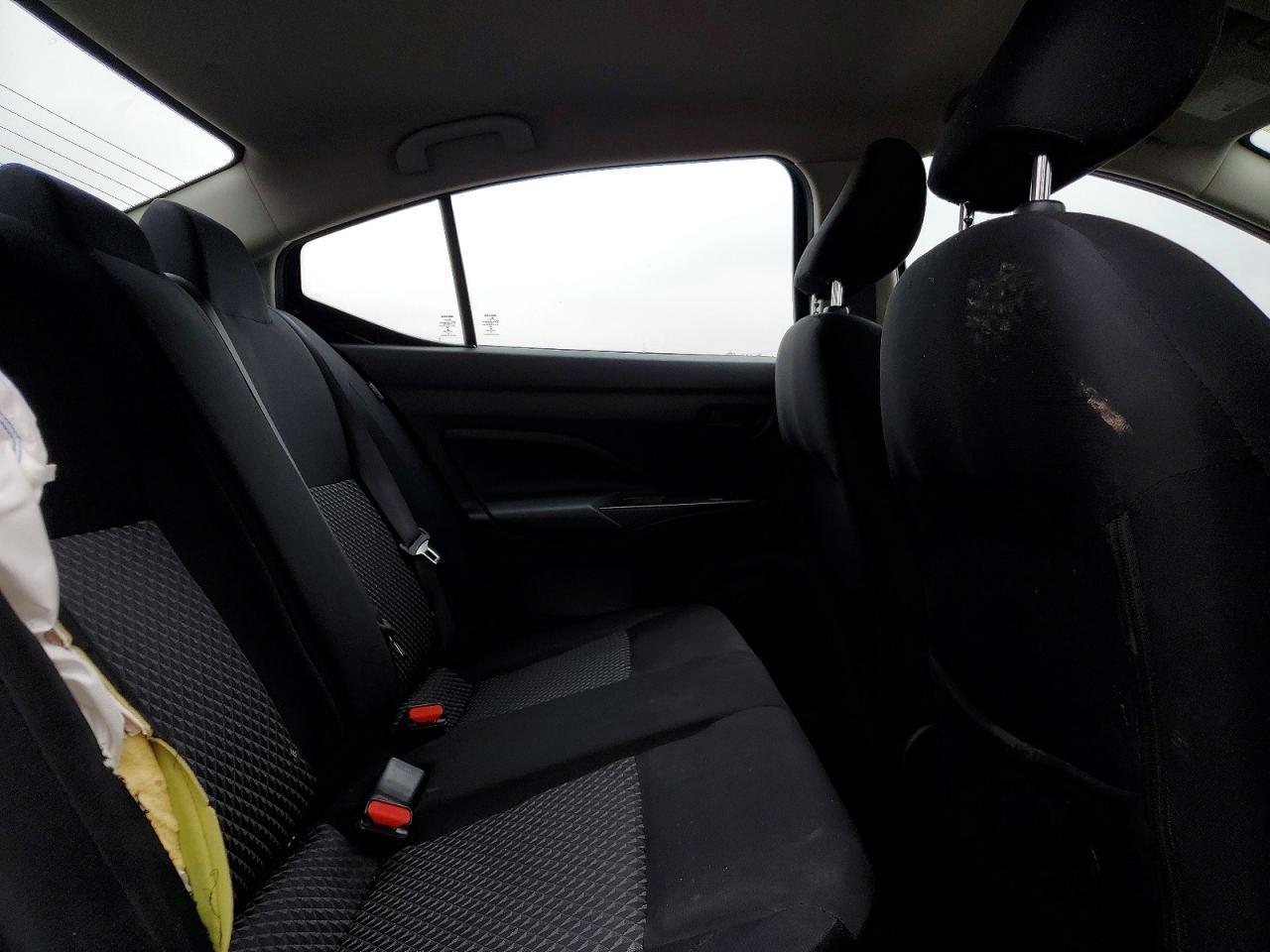2023 Nissan Versa s