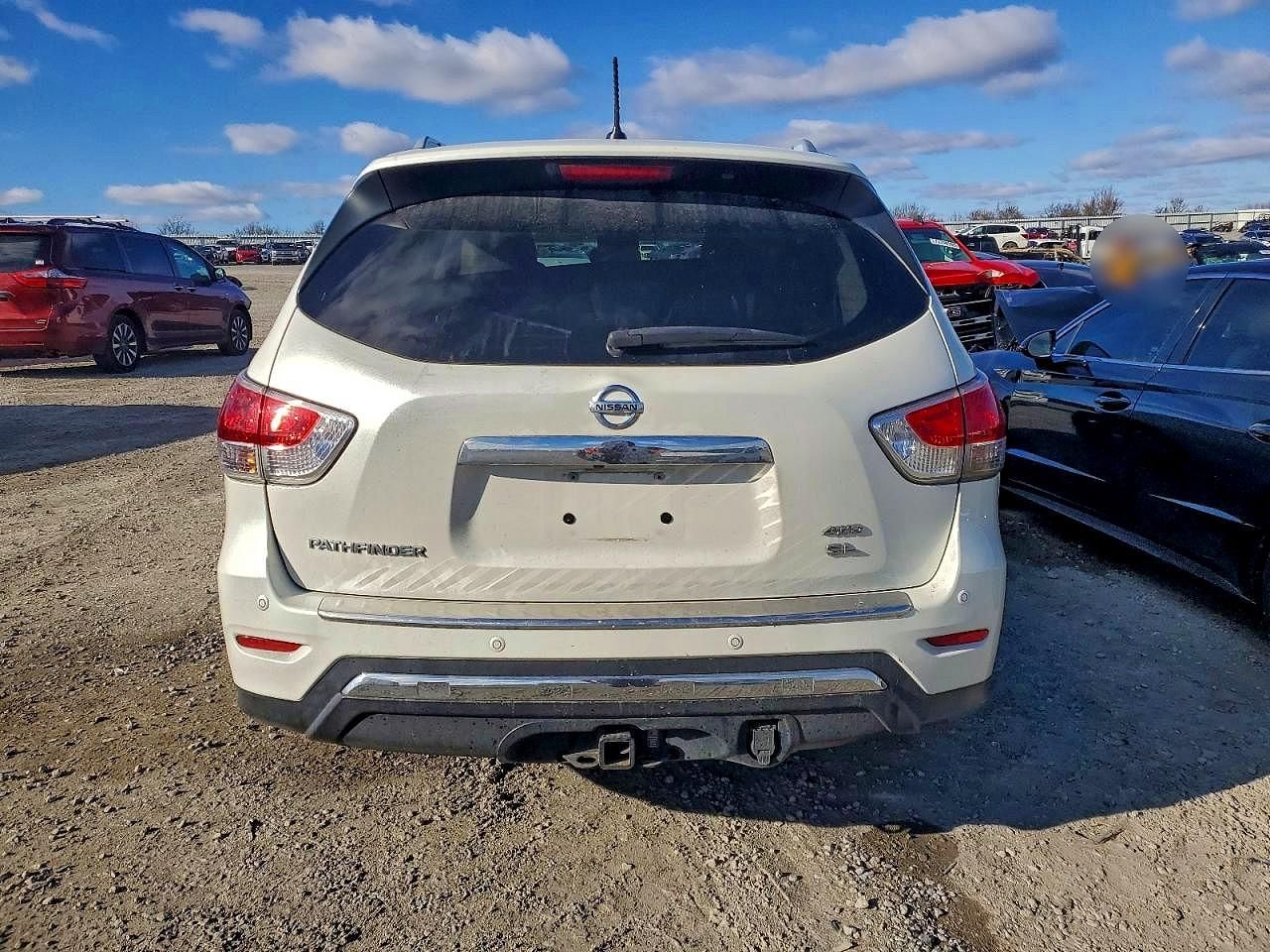 2015 Nissan Pathfinder s