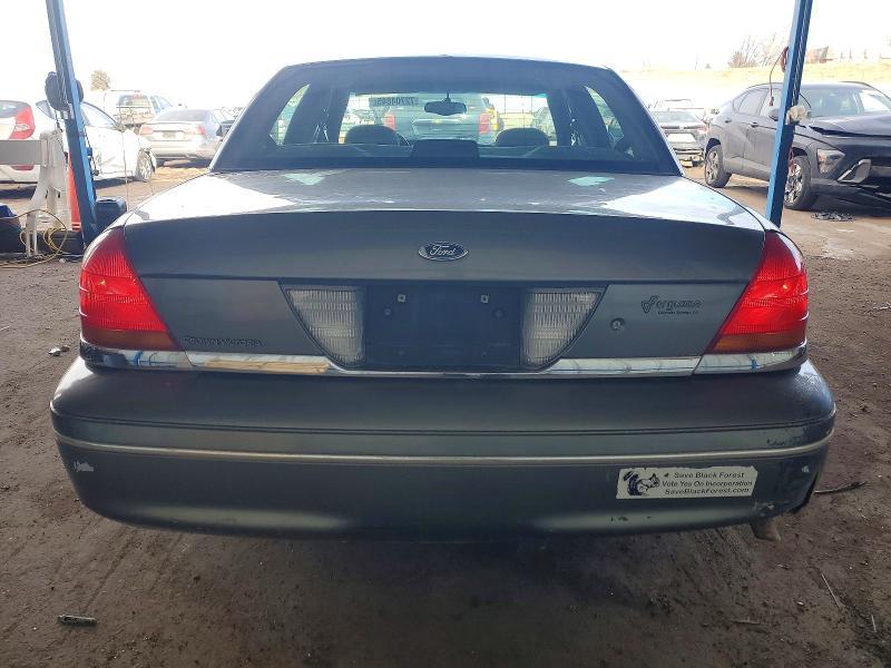 2001 Ford Crown Victoria lx