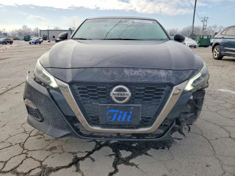 2019 Nissan Altima sr