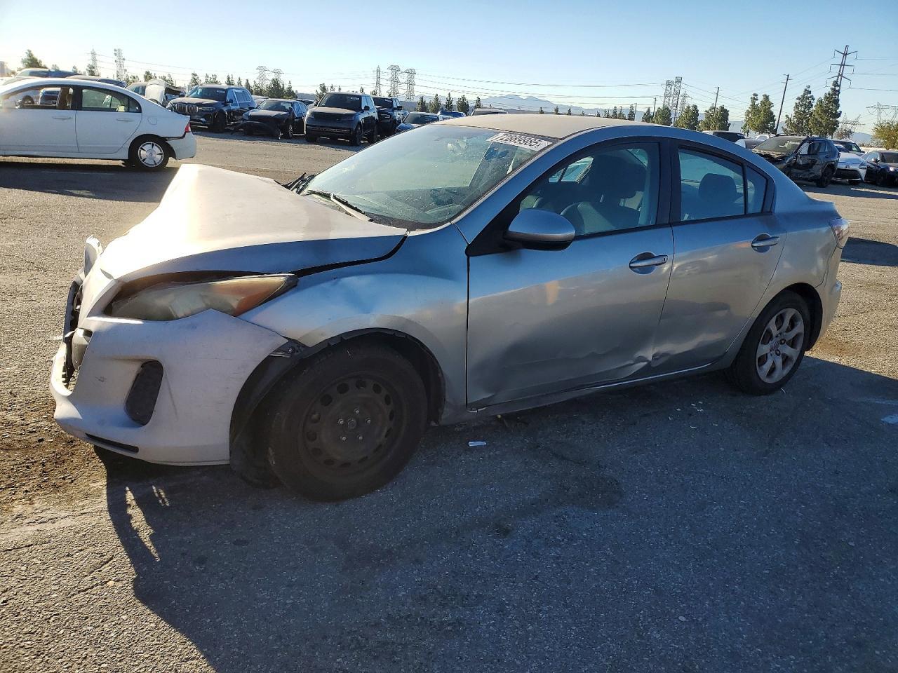2012 Mazda 3 I