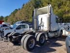 2004 Freightliner Columbia 120 Semi Truck