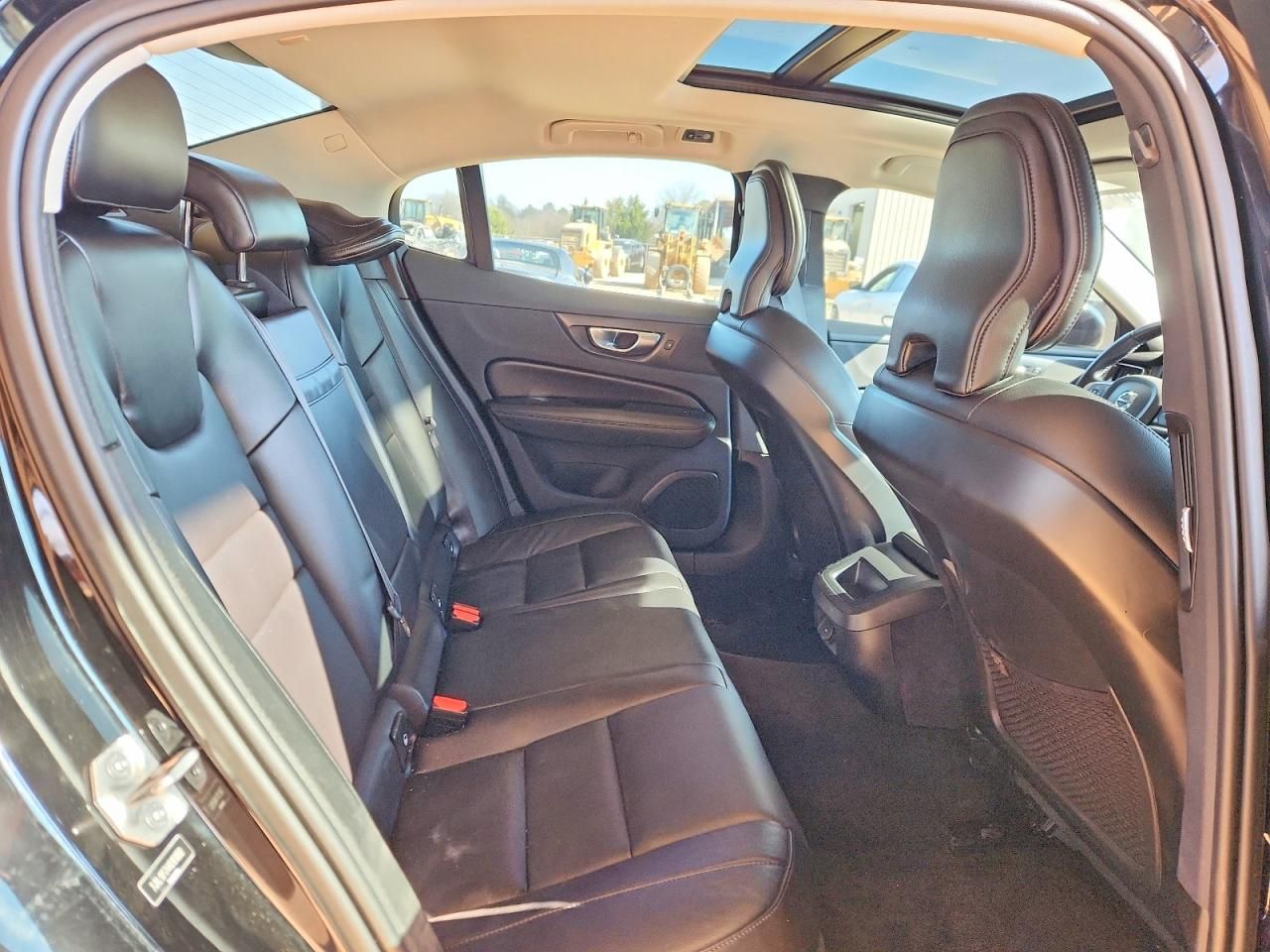 2022 Volvo S60 B5 Momentum