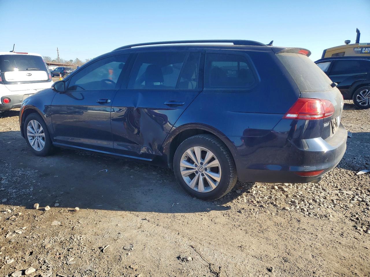 2017 Volkswagen Golf Sportwagen s