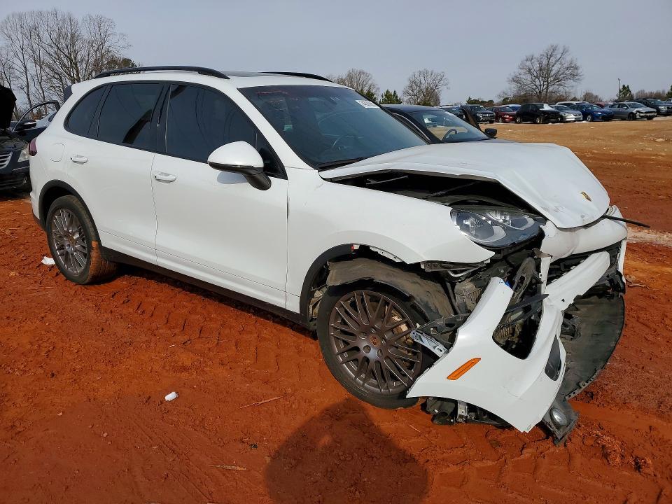 2016 Porsche Cayenne s
