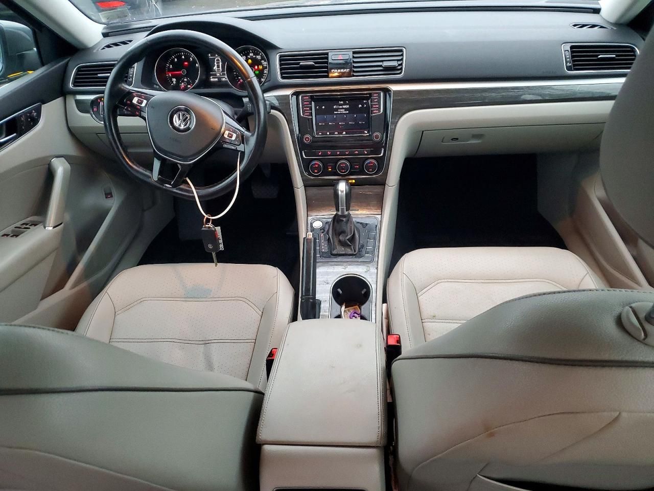 2018 Volkswagen Passat se