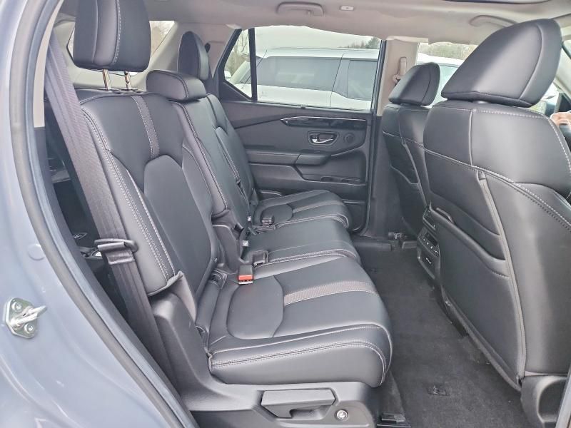 2025 Honda Pilot Touring