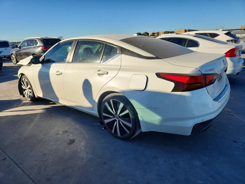 2021 Nissan Altima sr