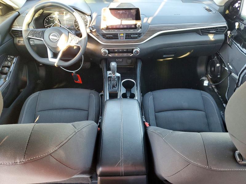 2023 Nissan Altima sv