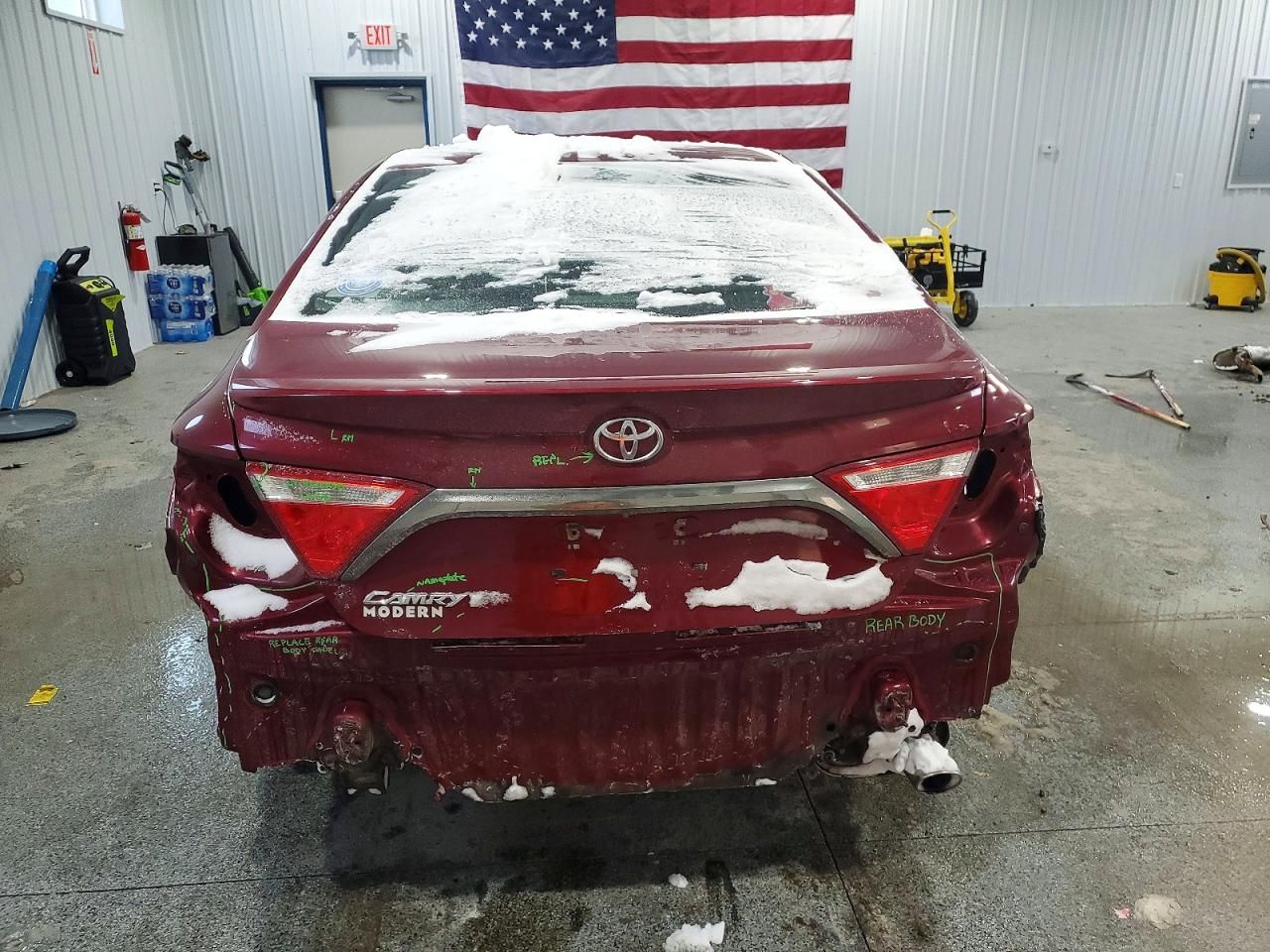 2016 Toyota Camry le