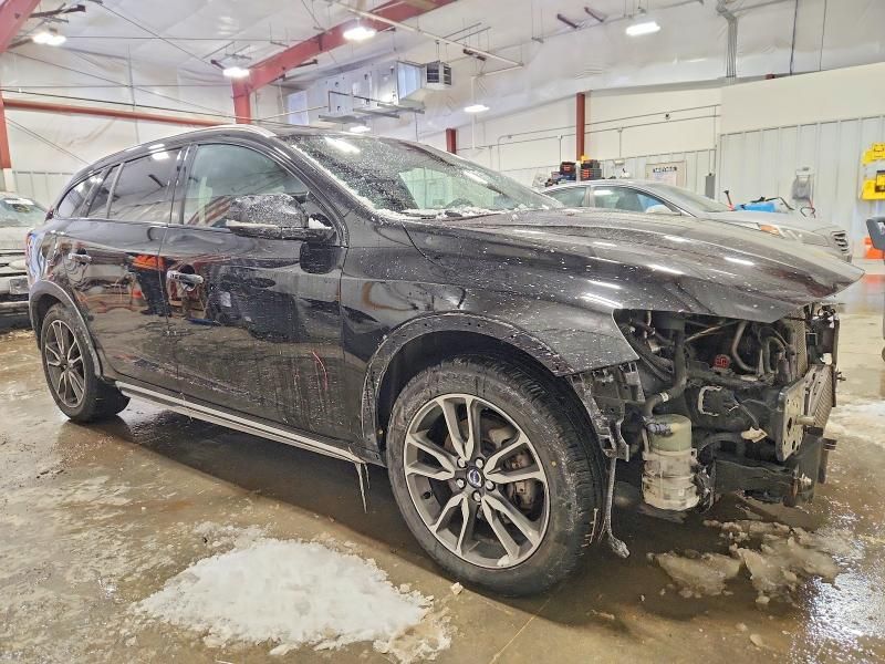 2016 Volvo V60 Cross Country Premier