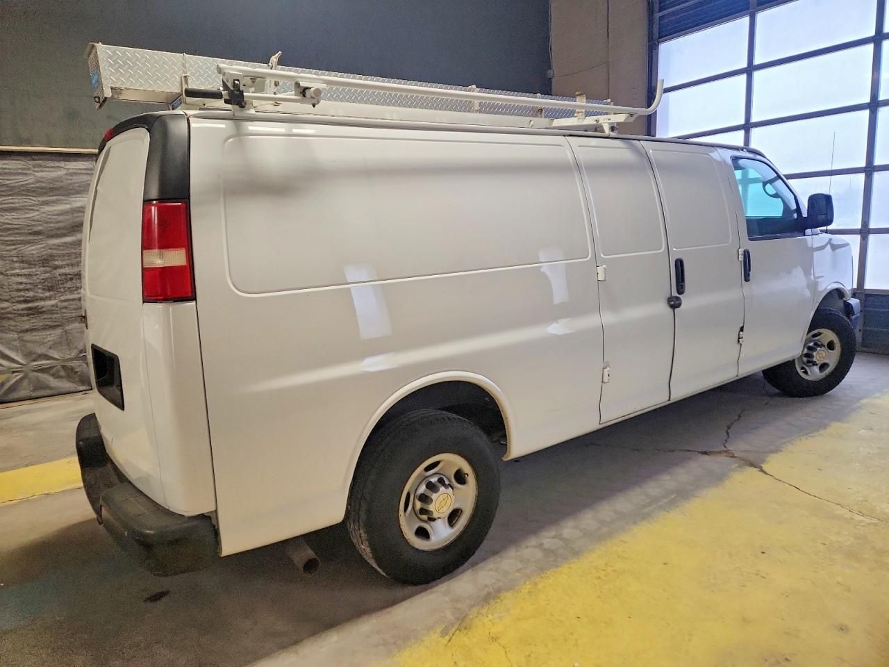 2010 Chevrolet Express G2500 Utility / Service Van