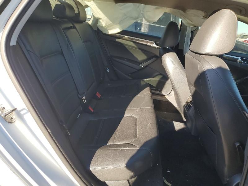 2016 Volkswagen Passat se