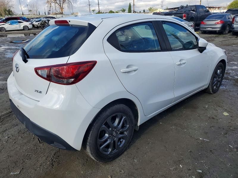 2020 Toyota Yaris le