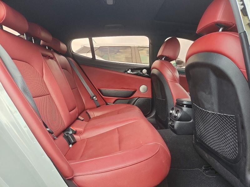 2023 KIA Stinger gt Line