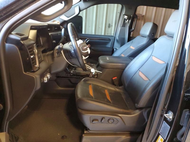 2024 GMC Sierra K2500 AT4