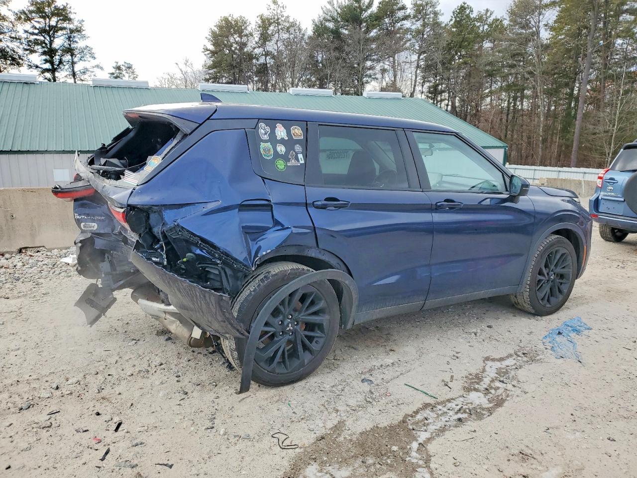 2022 Mitsubishi Outlander se