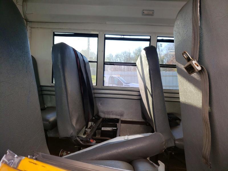 2014 Chev Rolet Express School bus