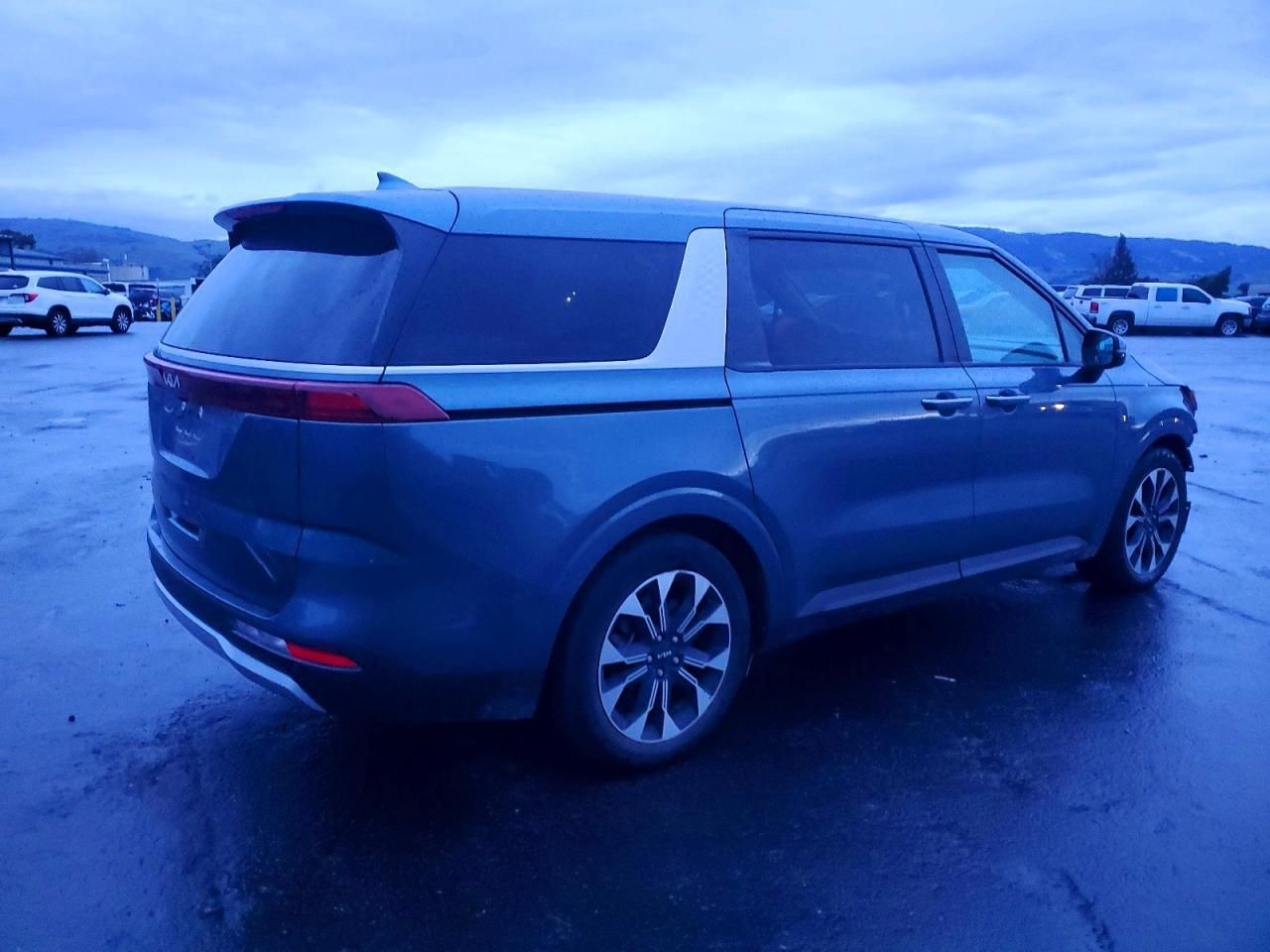 2024 KIA Carnival ex