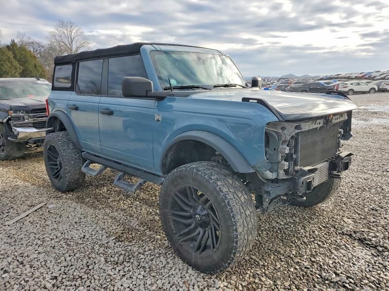 2021 Ford Bronco Base