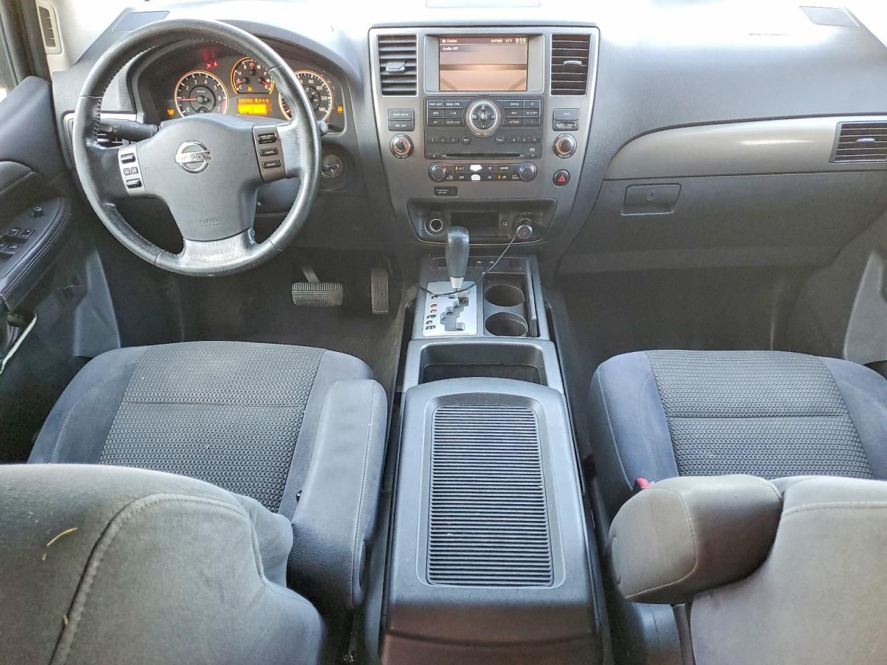 2008 Nissan Armada se
