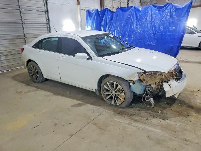 2012 Chrysler 200 Touring
