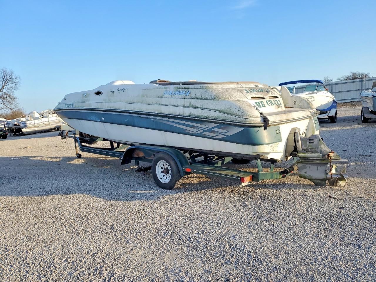 2000 Four Winds Boat