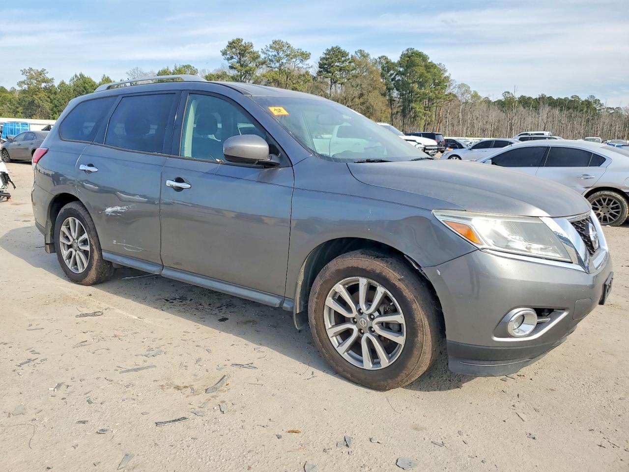 2016 Nissan Pathfinder s