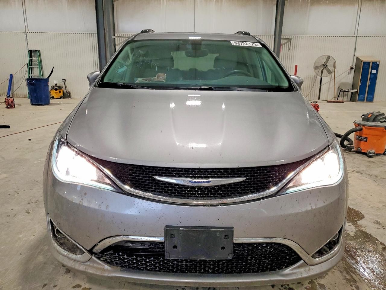 2017 Chrysler Pacifica Touring l