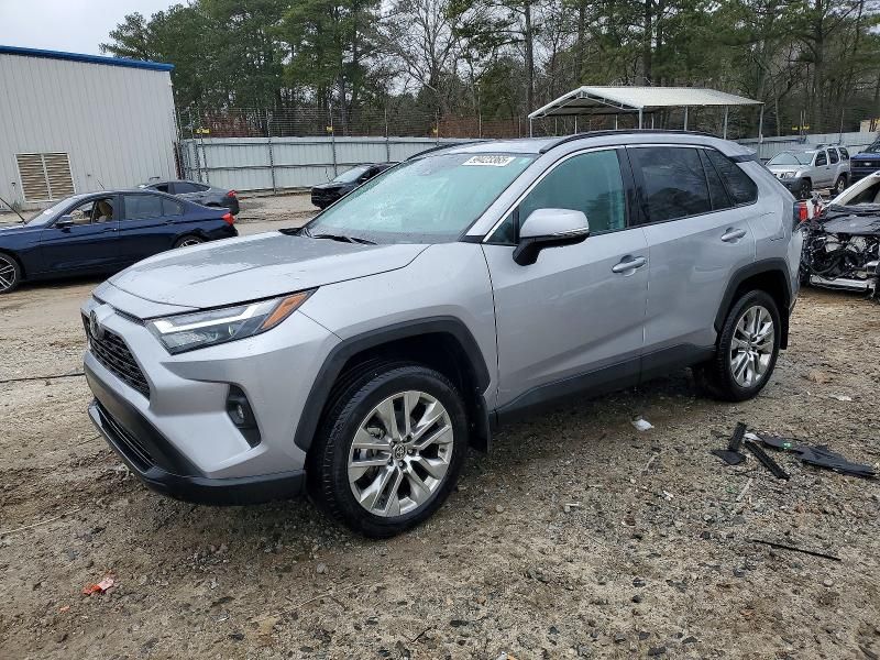 2024 Toyota Rav4 xle Premium