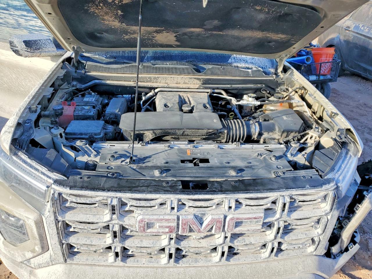 2024 GMC Canyon AT4