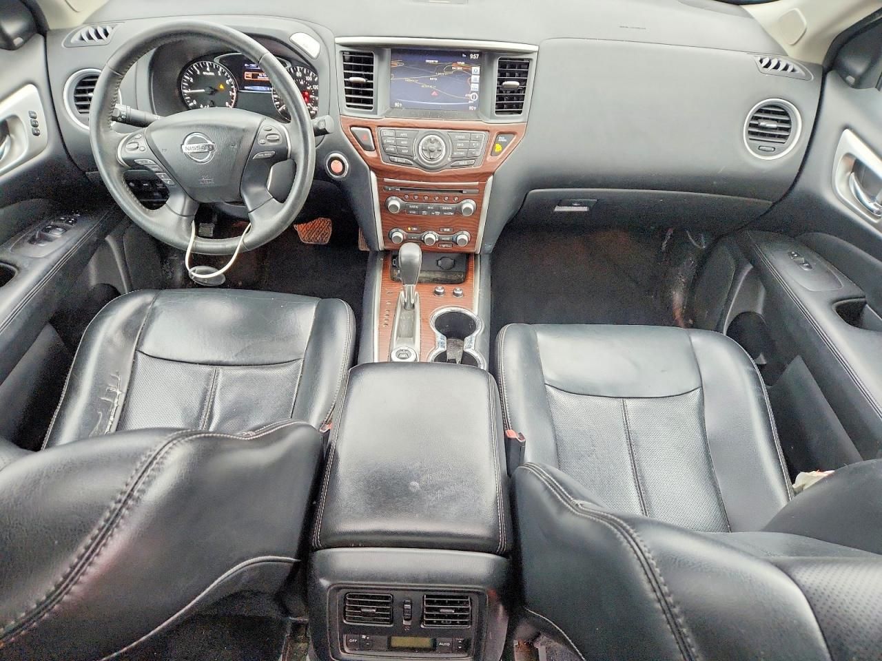 2017 Nissan Pathfinder s