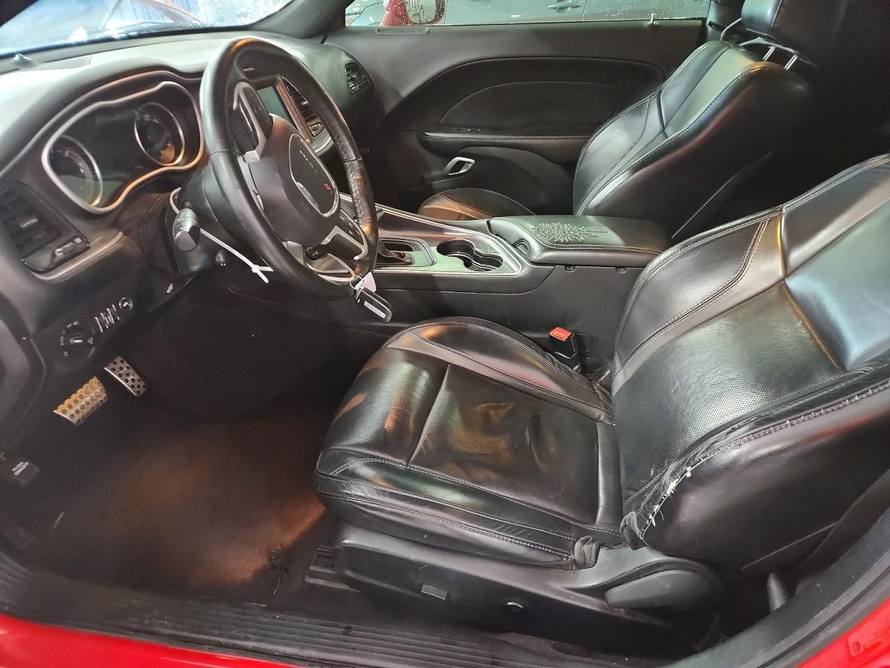 2016 Dodge Challenger sxt