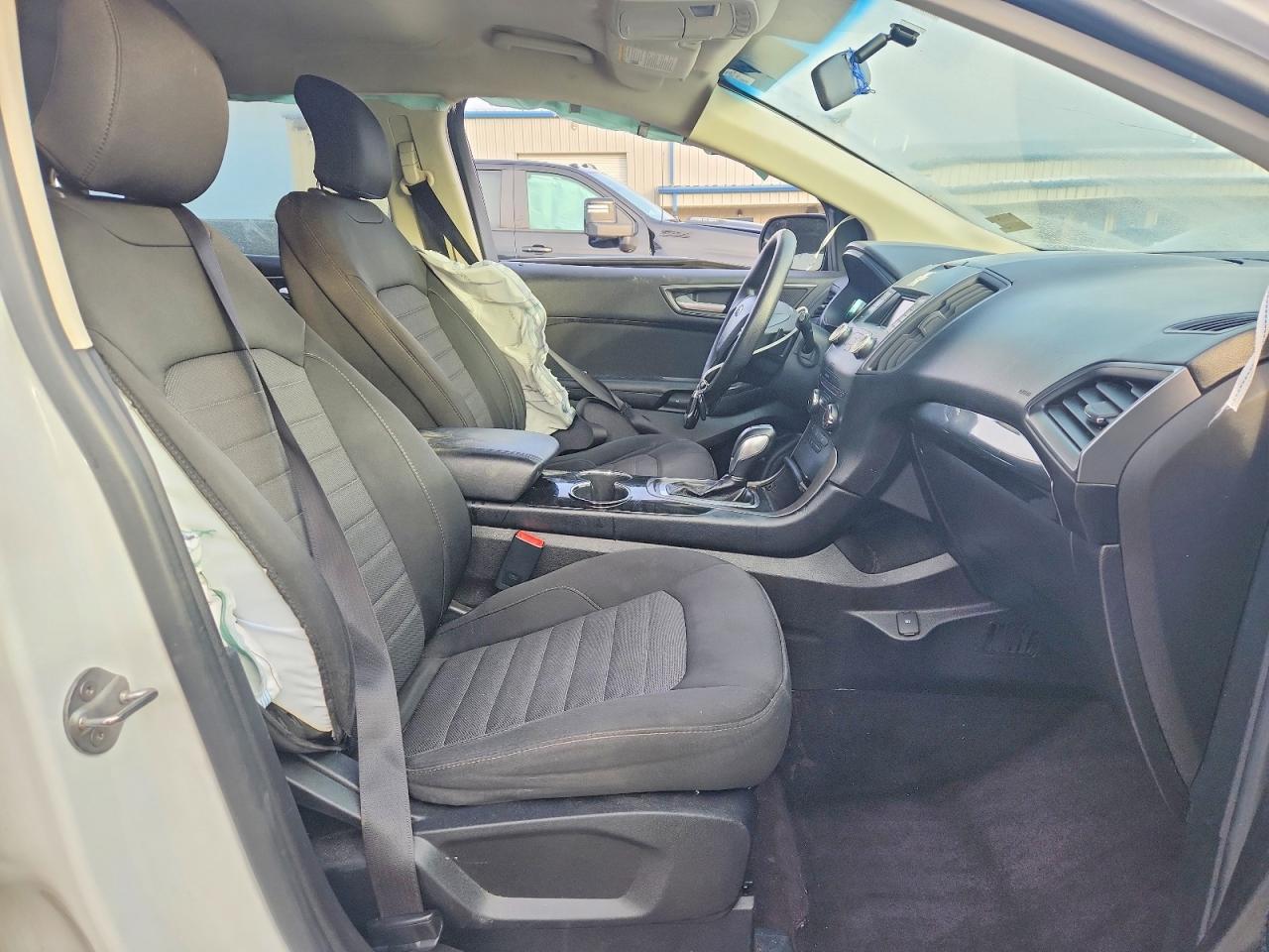 2016 Ford Edge se