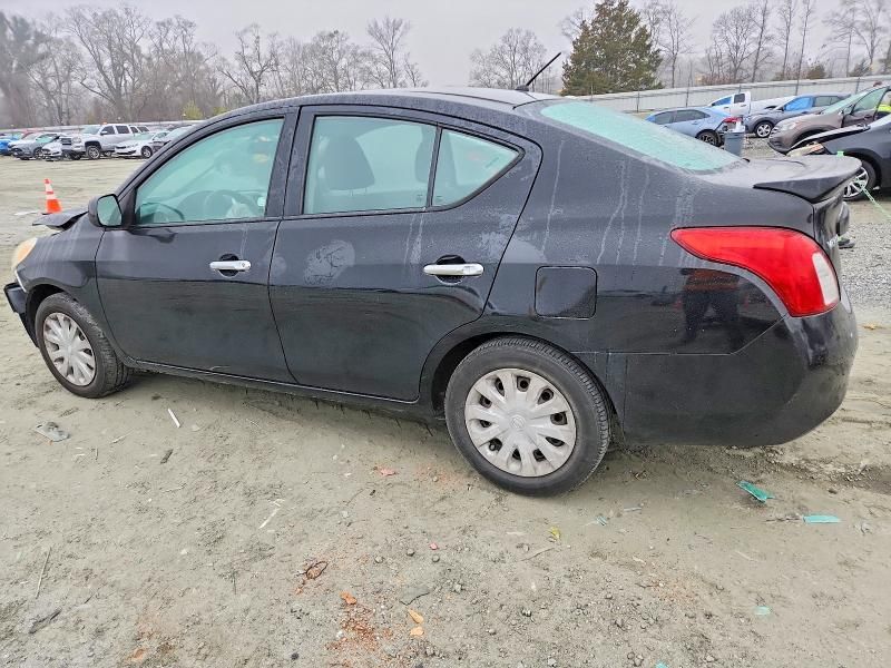 2014 Nissan Versa s