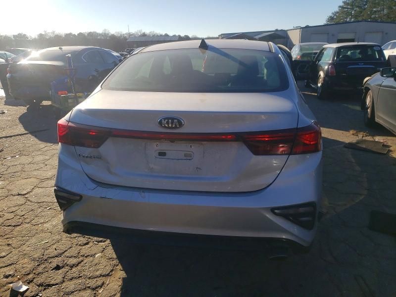 2021 KIA Forte fe