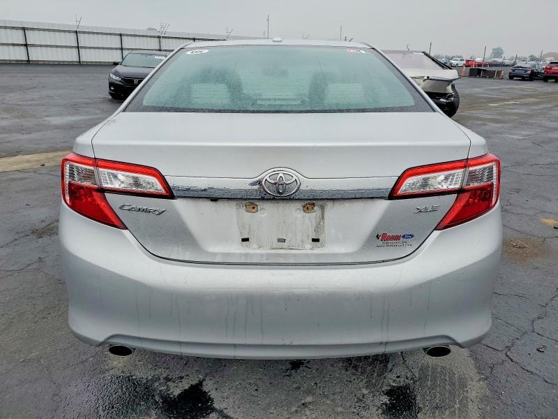 2014 Toyota Camry se