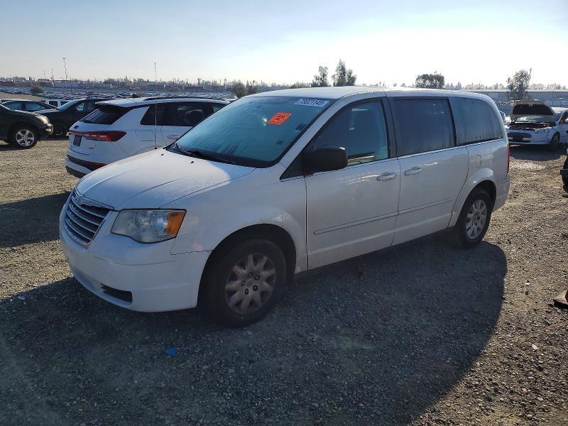 2010 Chrysler Town & Country lx