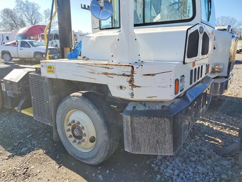2020 Autc Xspotter O-Yard Truck