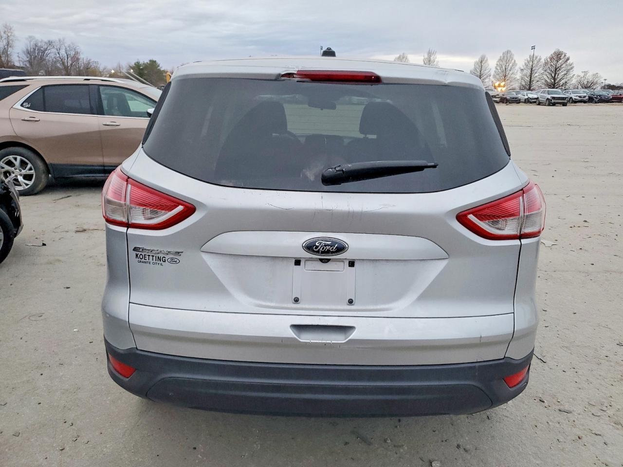 2016 Ford Escape s